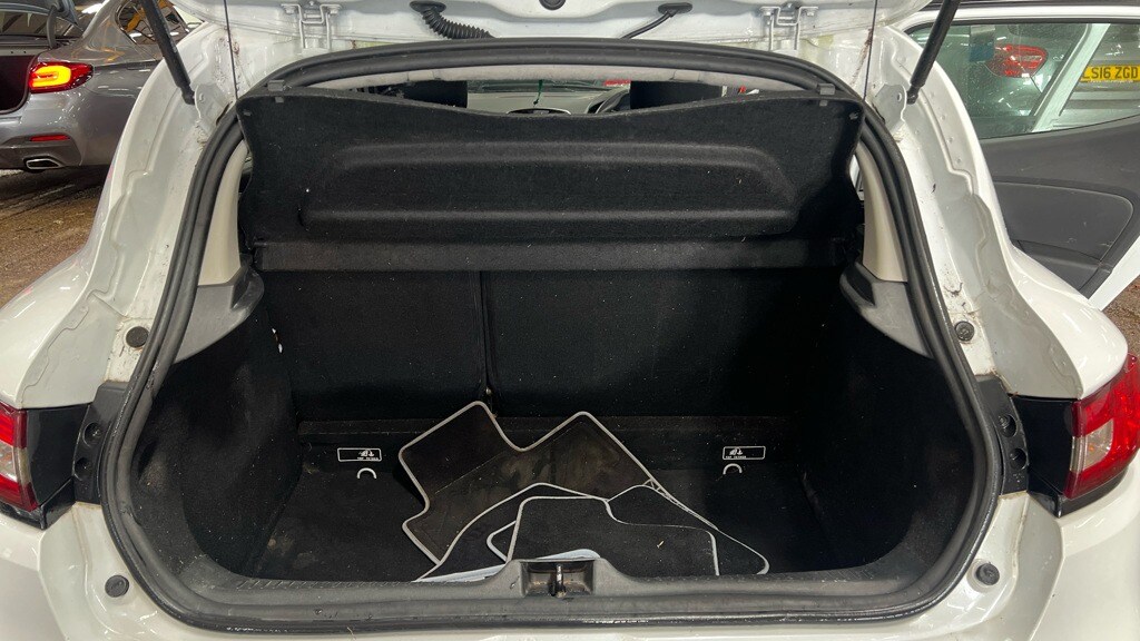 Used Renault Clio 2017 for sale - 76403098: Photo 7