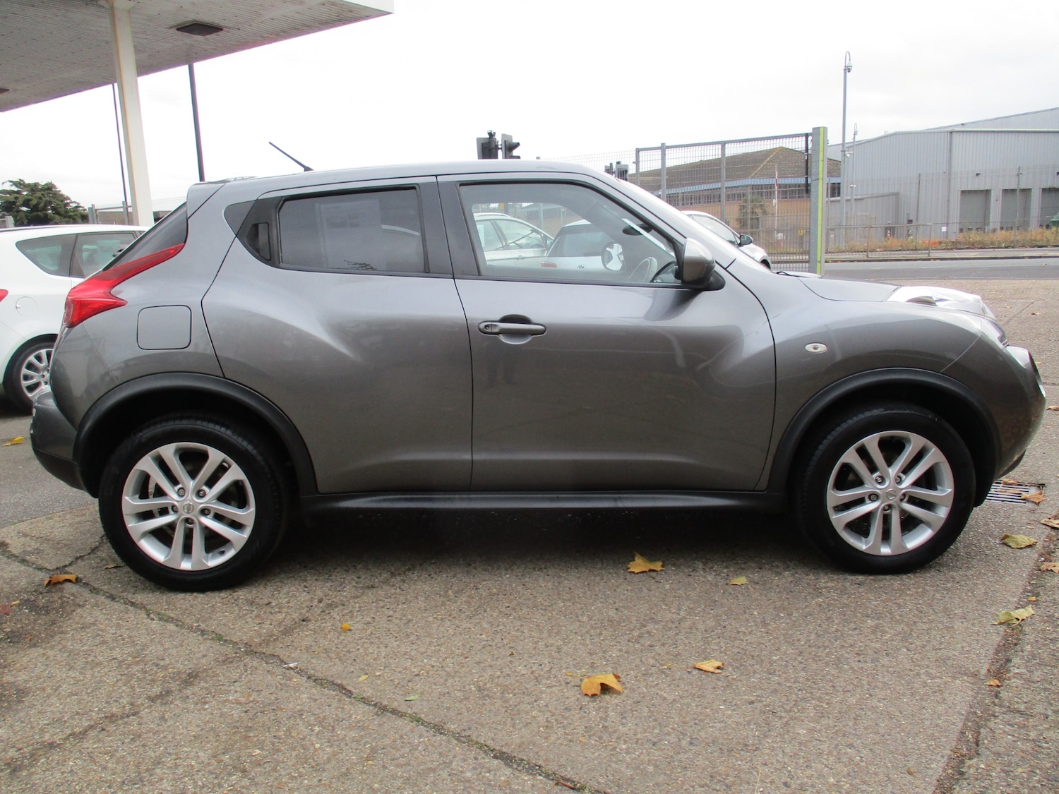 Used Nissan Juke 2014 for sale - 76402941: Photo 2