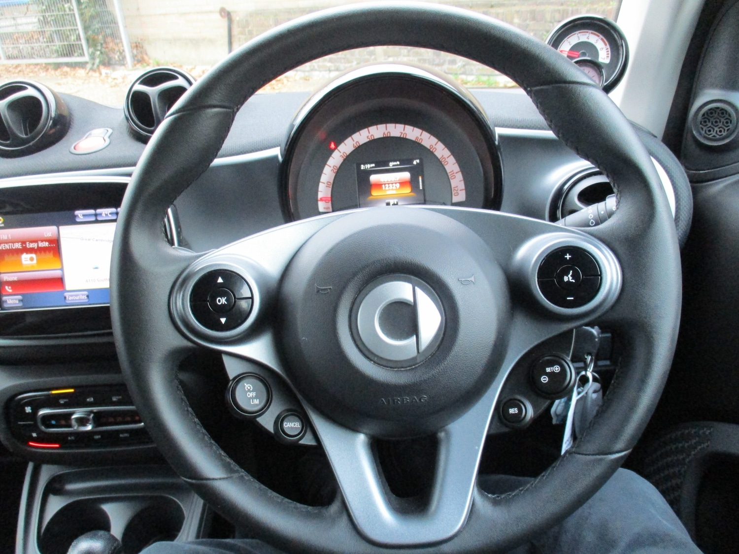 Used smart fortwo 2017 for sale - 76576645: Photo 15