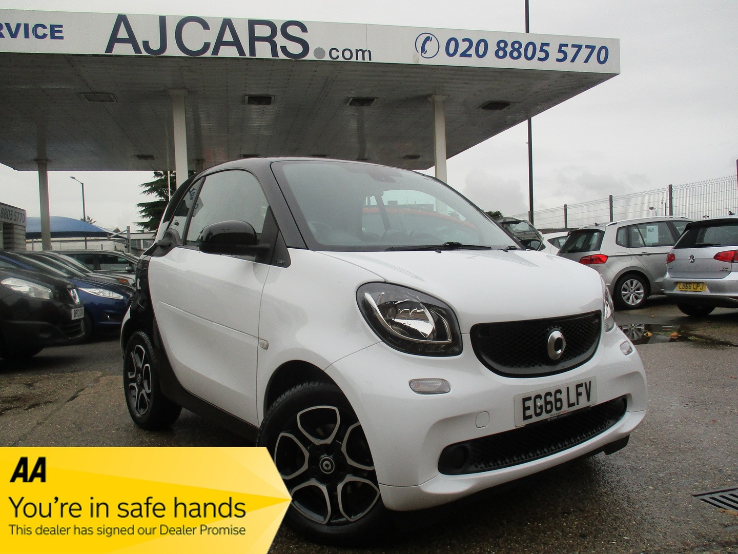 Used smart fortwo 2017 for sale - 76382691: Photo 1