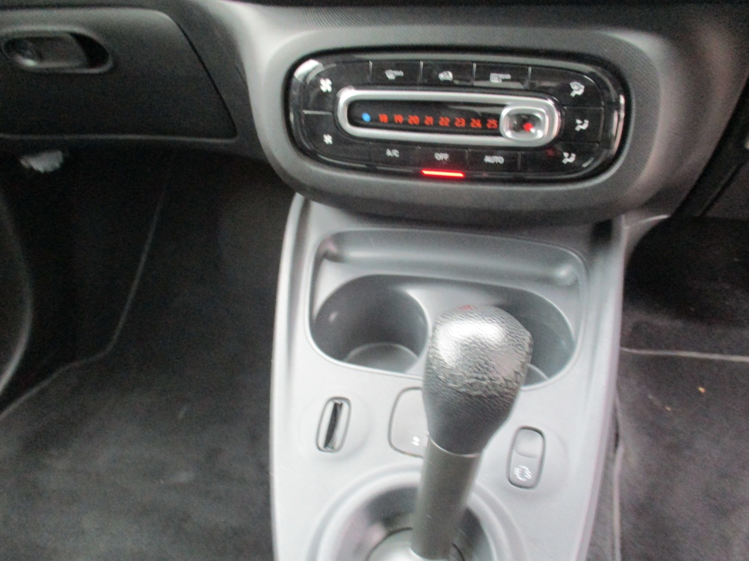 Used smart fortwo 2017 for sale - 76382691: Photo 14