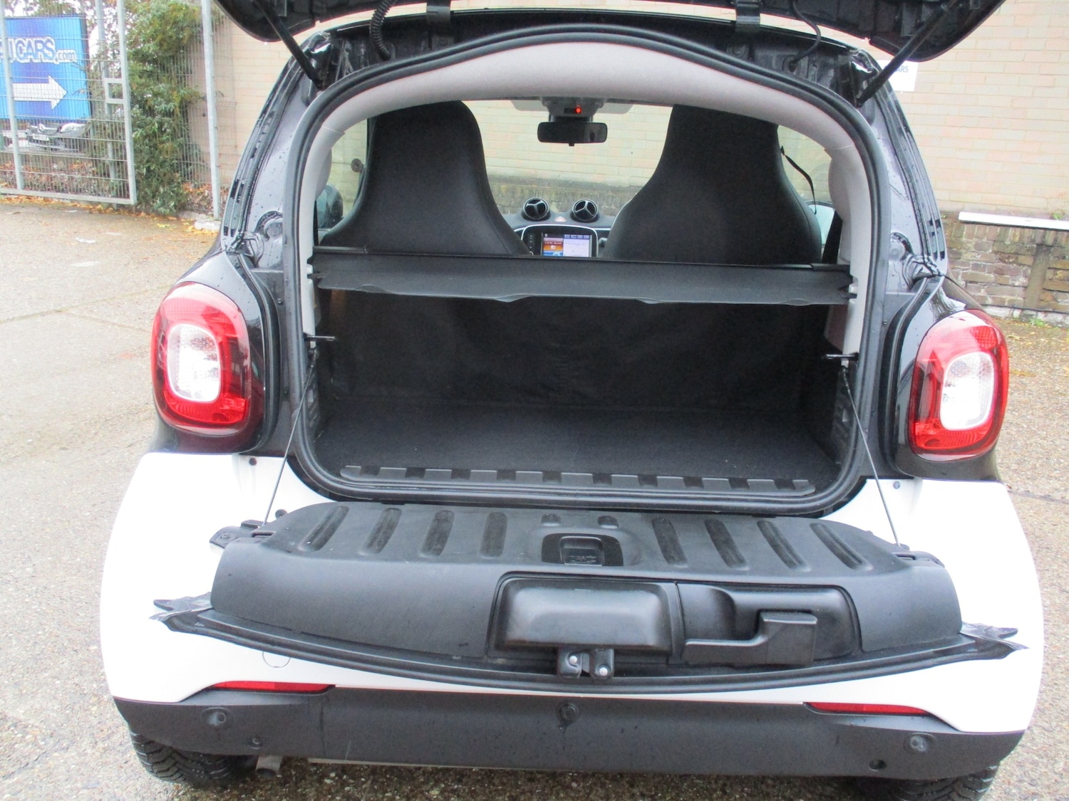 Used smart fortwo 2017 for sale - 76382691: Photo 7