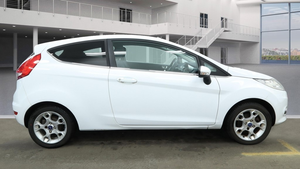 Used Ford Fiesta 2011 for sale - 76736602: Photo 8