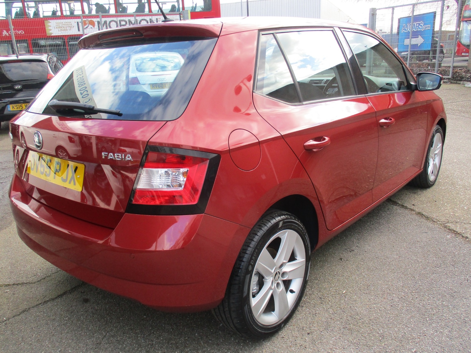 Used Skoda Fabia 2015 for sale - 77603649: Photo 3