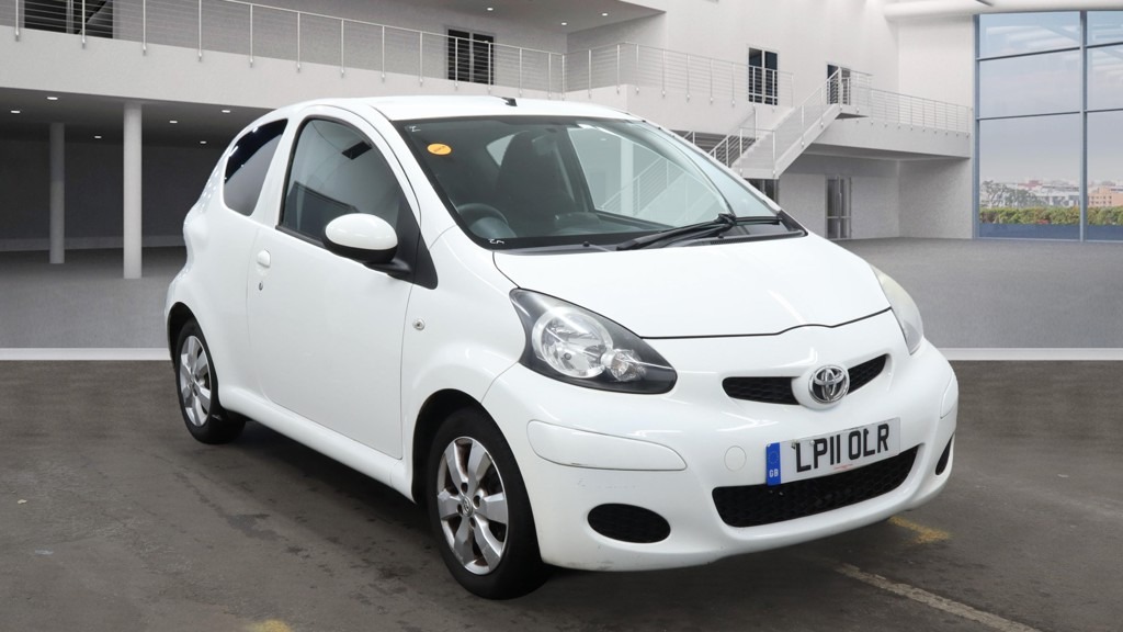 Used Toyota AYGO 2011 for sale - 76718721: Photo 1