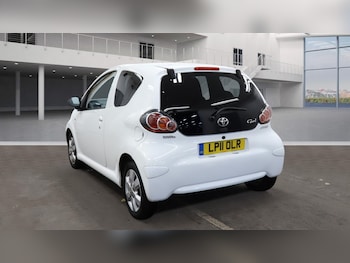 Used Toyota AYGO 2011 for sale - 76718721: Photo