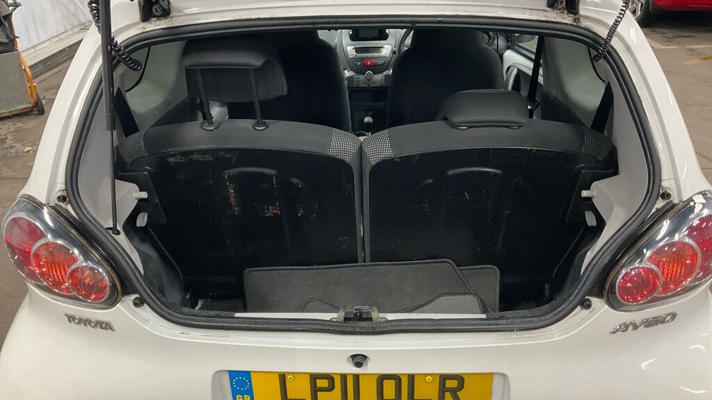 Used Toyota AYGO 2011 for sale - 76718721: Photo 7