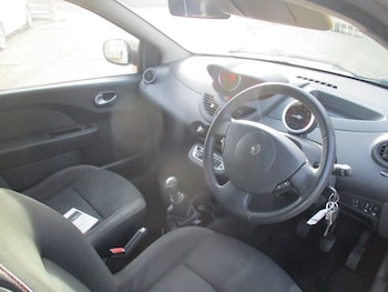 Used Renault Twingo 2013 for sale - 77311406: Photo