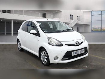 Used Toyota AYGO 2013 for sale - 76450417: Photo