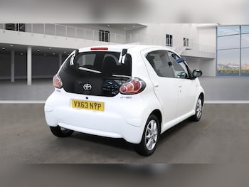 Used Toyota AYGO 2013 for sale - 76450417: Photo