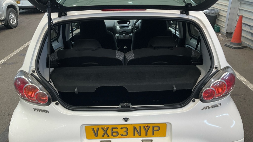 Used Toyota AYGO 2013 for sale - 76450417: Photo 7