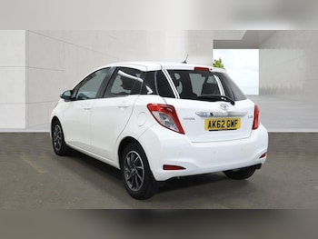 Used Toyota Yaris 2012 for sale - 79340503: Photo