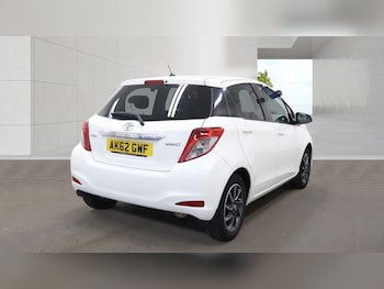 Used Toyota Yaris 2012 for sale - 79340503: Photo
