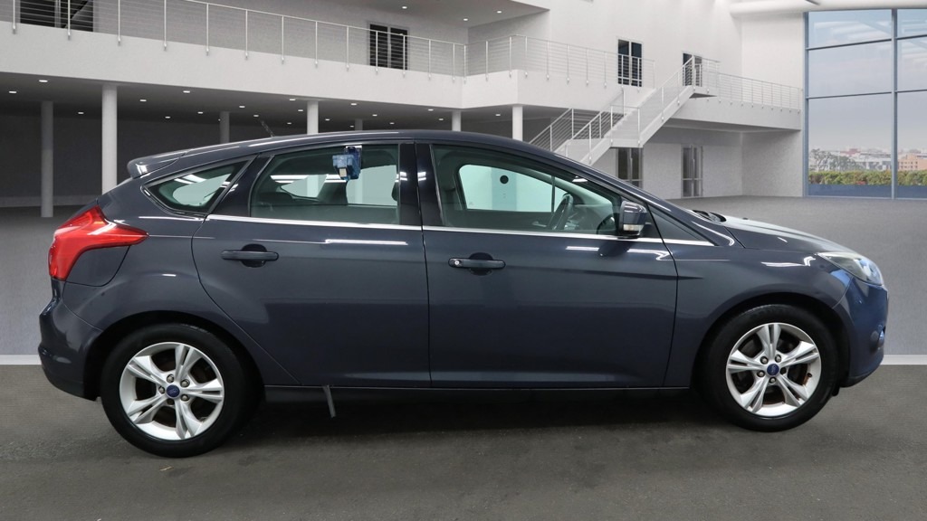 Used Ford Focus 2011 for sale - 77567749: Photo 5