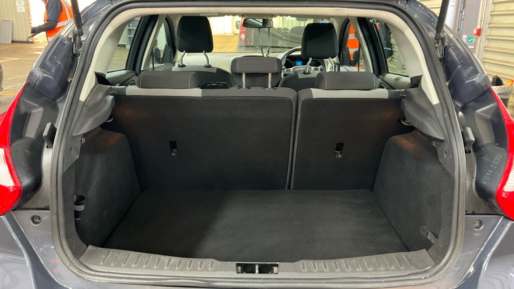 Used Ford Focus 2011 for sale - 77567749: Photo 7