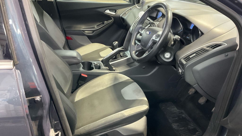 Used Ford Focus 2011 for sale - 77567749: Photo 9