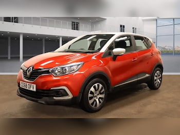 Used Renault Captur 2018 for sale - 77502247: Photo