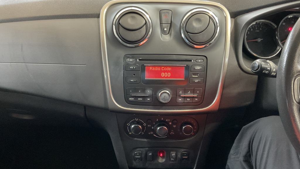 Used Dacia Logan MCV 2015 for sale - 77164712: Photo 11