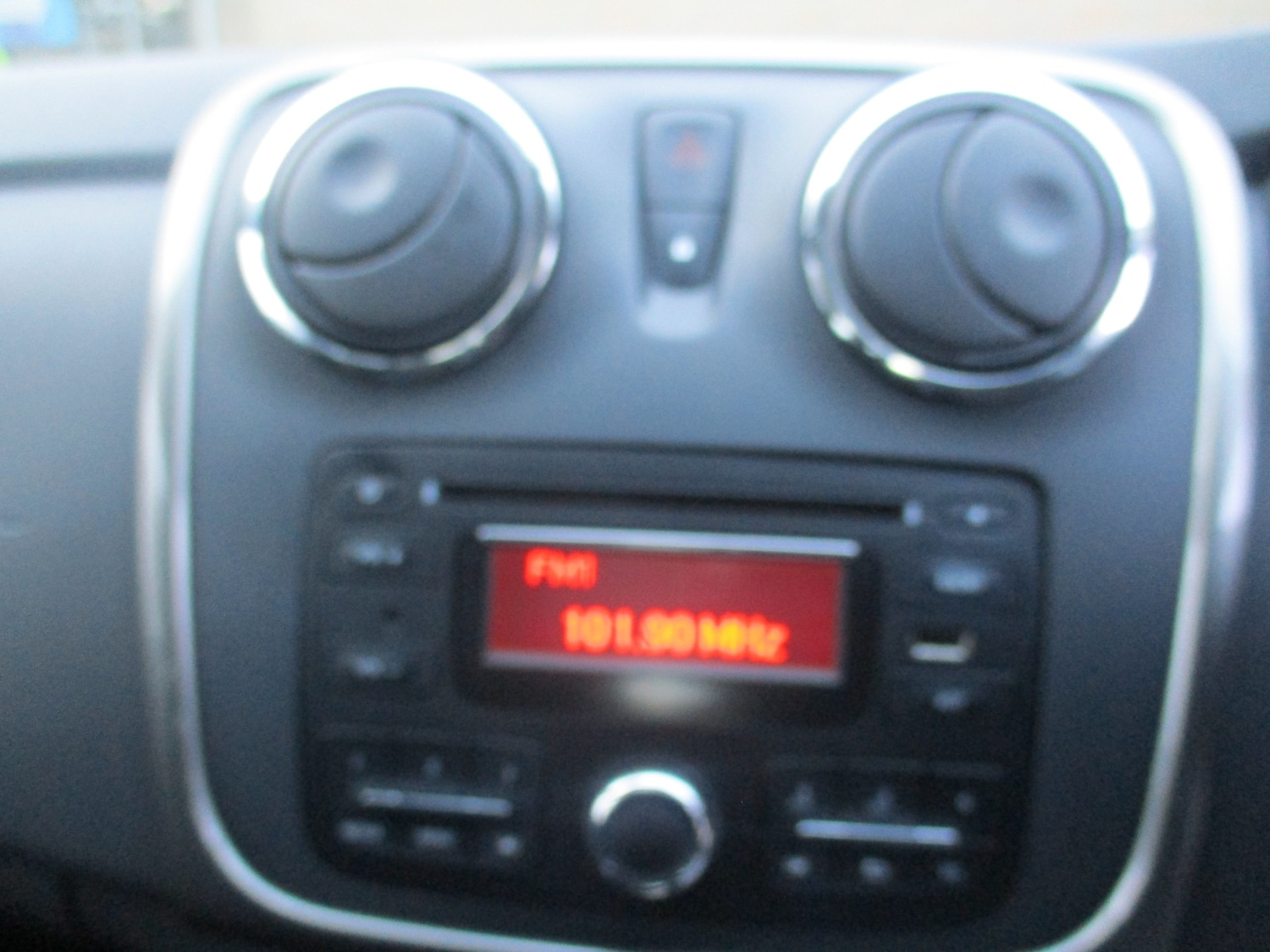 Used Dacia Logan MCV 2015 for sale - 77164712: Photo 18