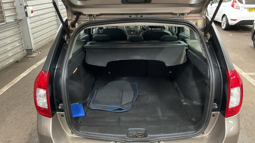 Used Dacia Logan MCV 2015 for sale - 77164712: Photo 7