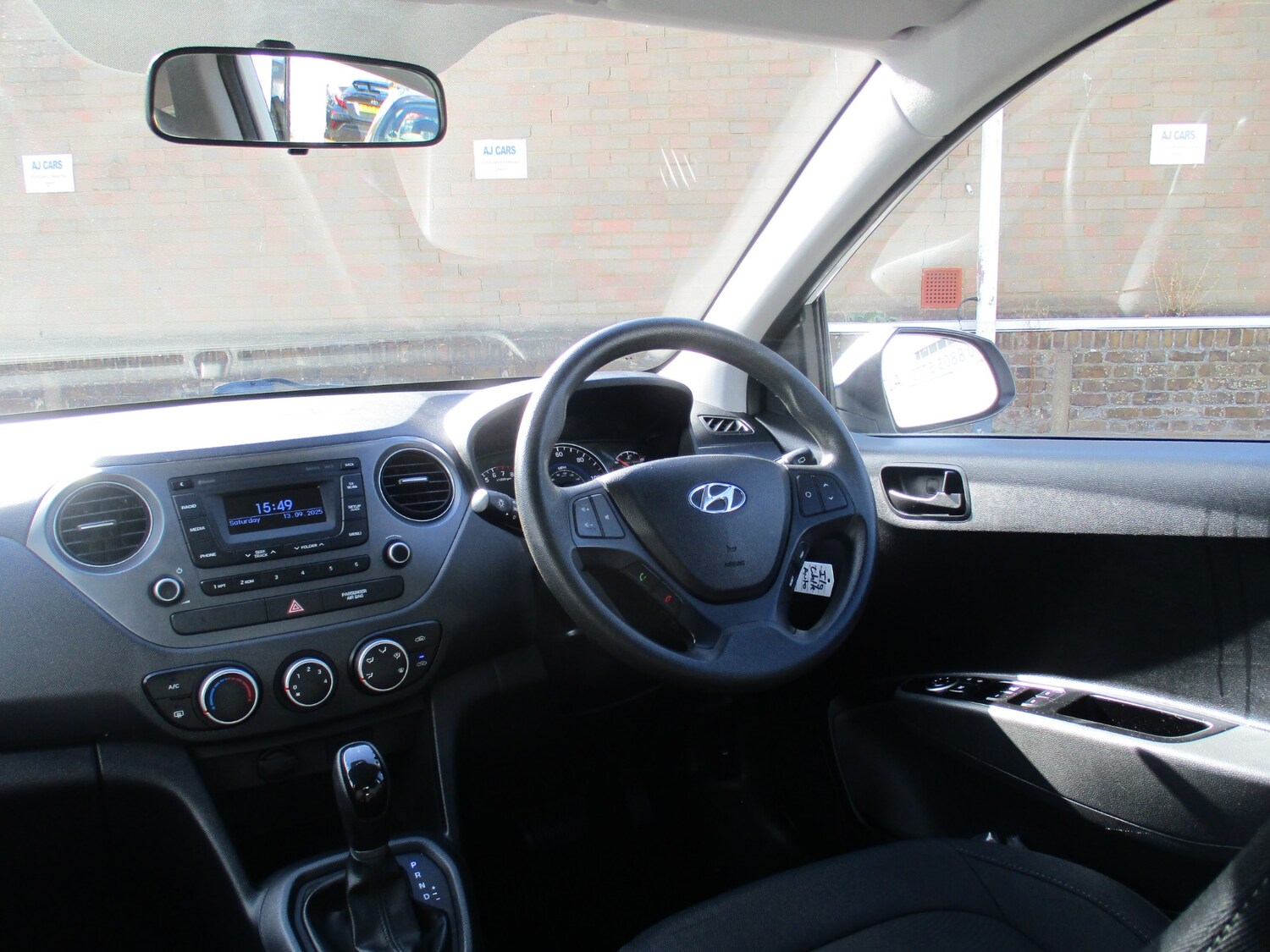 Used Hyundai i10 2017 for sale - 75661399: Photo 10