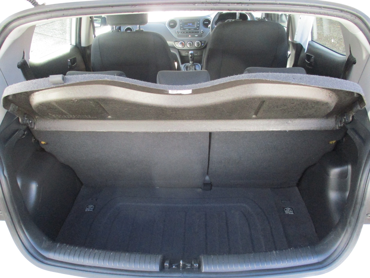 Used Hyundai i10 2017 for sale - 75661399: Photo 12