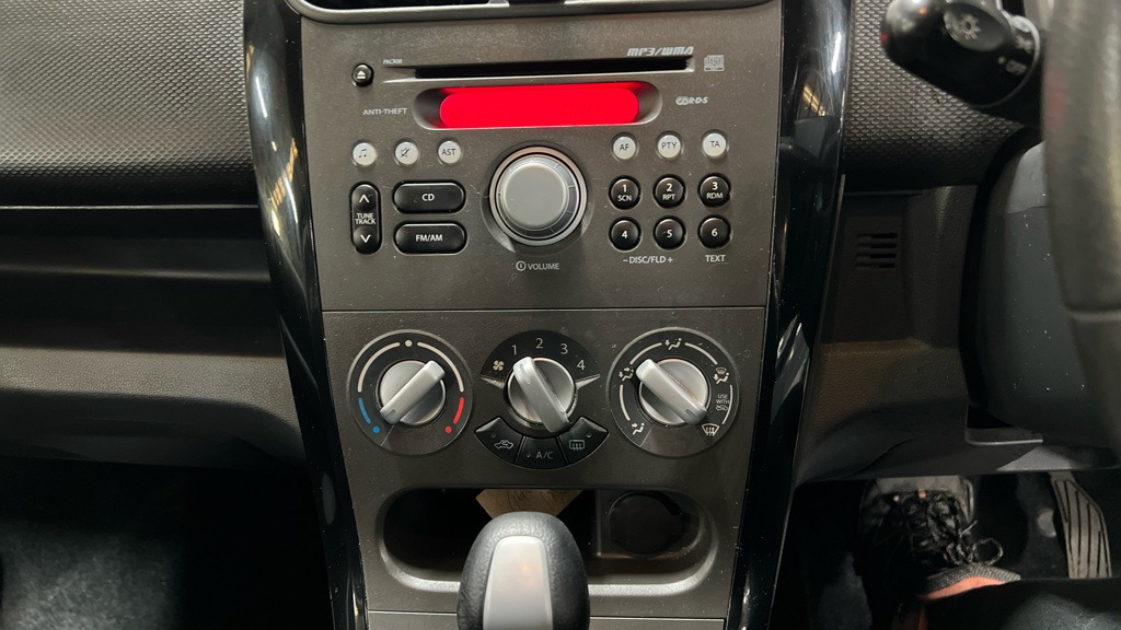 Used Suzuki Splash 2013 for sale - 76931028: Photo 11