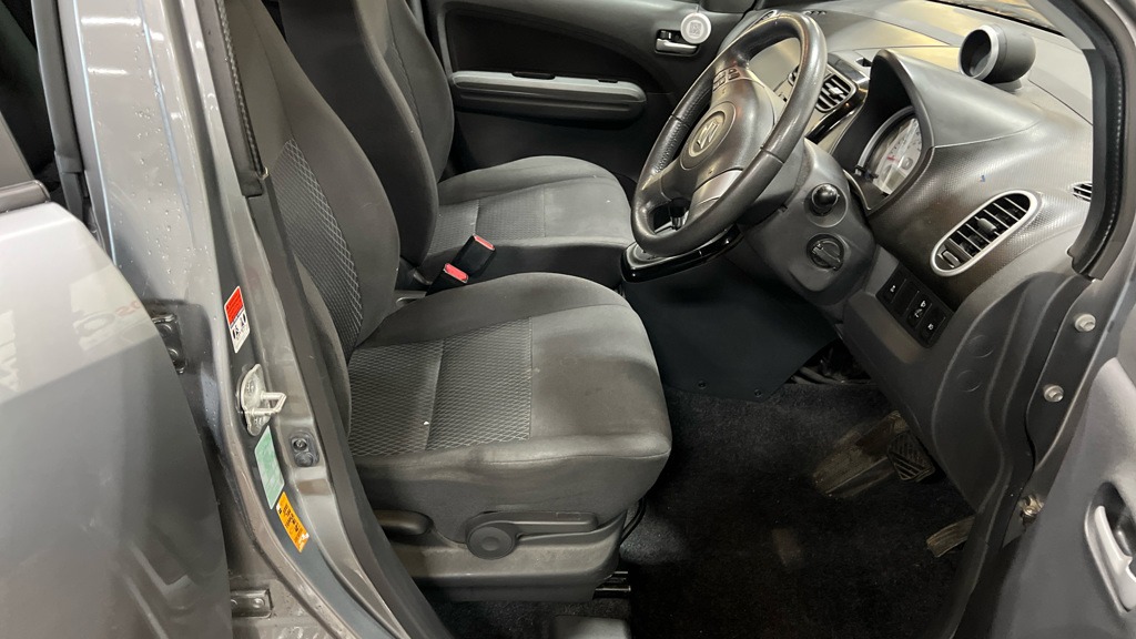 Used Suzuki Splash 2013 for sale - 76931028: Photo 9