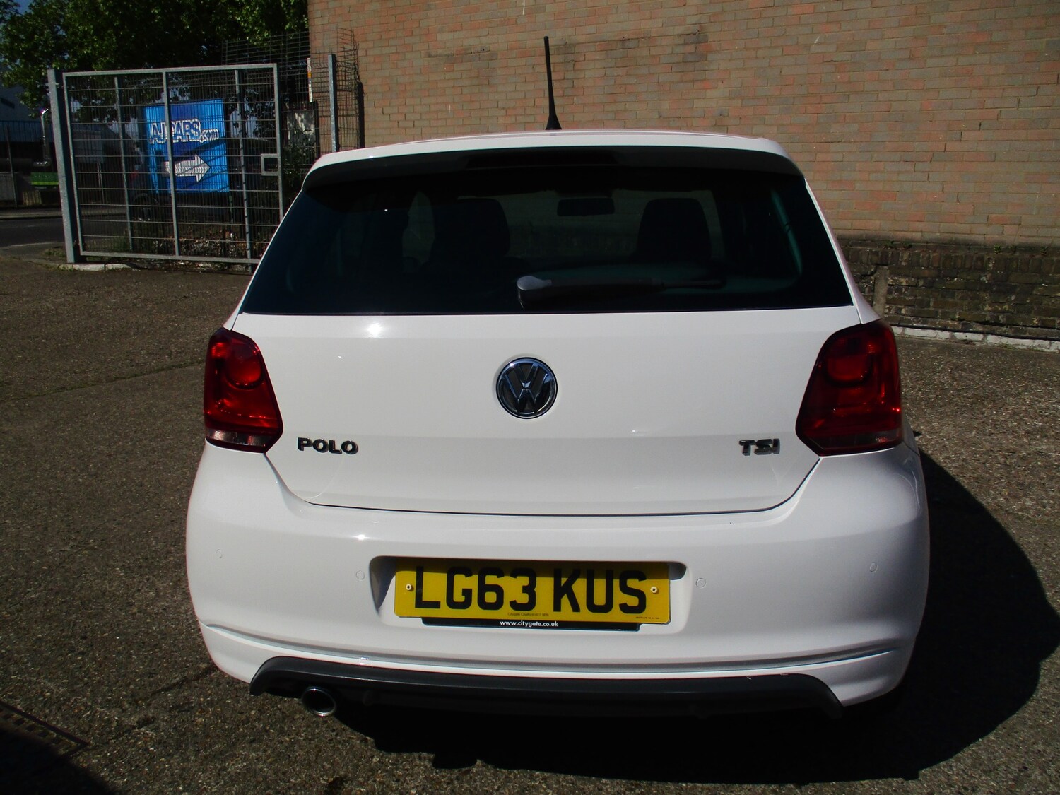 Used Volkswagen Polo 2013 for sale - 74624663: Photo 3