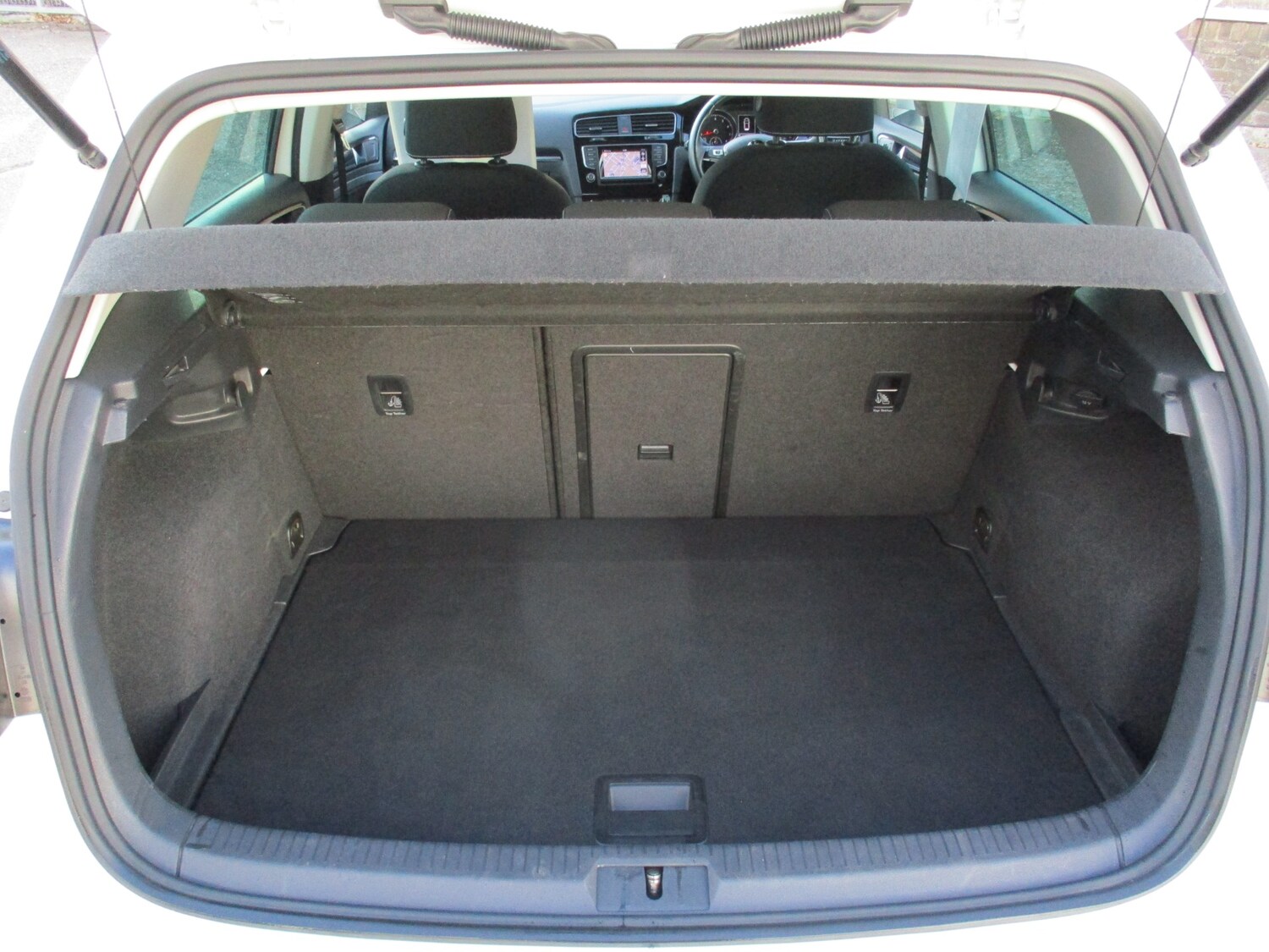 Used Volkswagen Golf 2014 for sale - 76076066: Photo 12