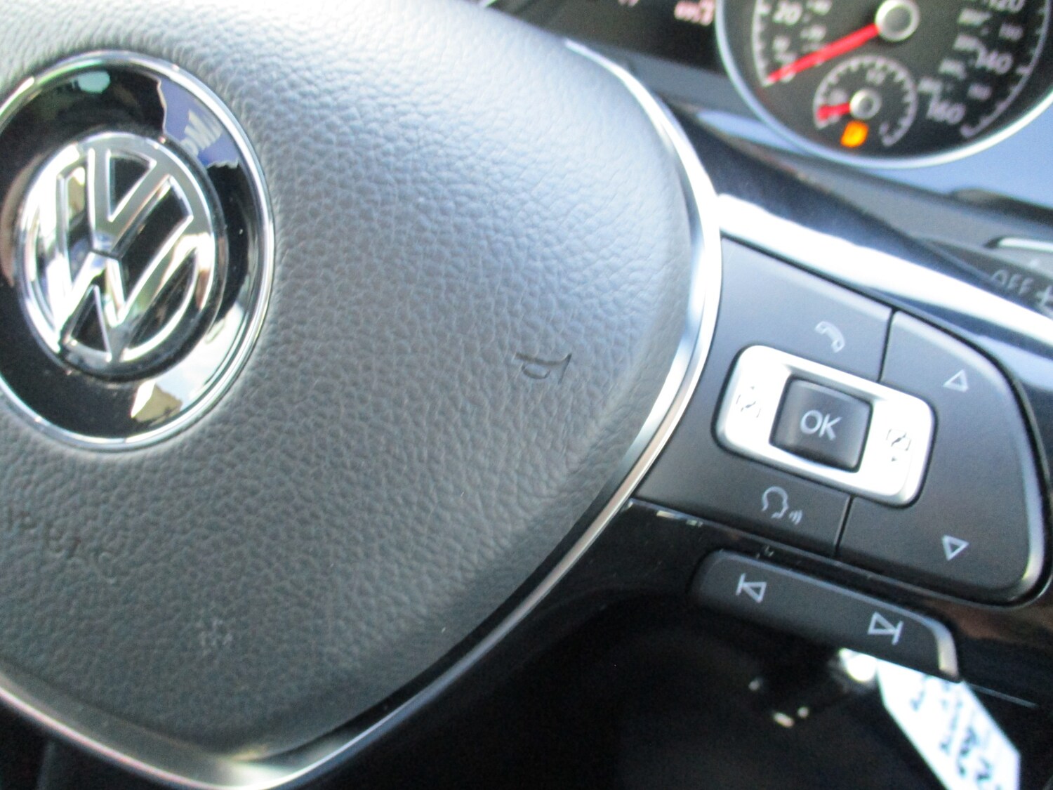 Used Volkswagen Golf 2014 for sale - 76076066: Photo 21