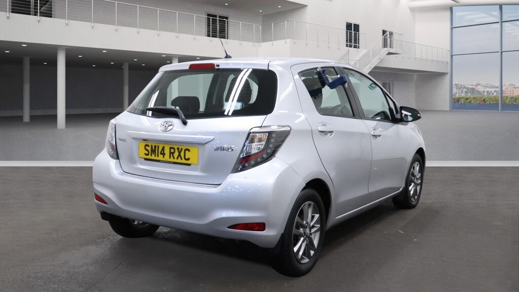 Used Toyota Yaris 2014 for sale - 77336810: Photo 4