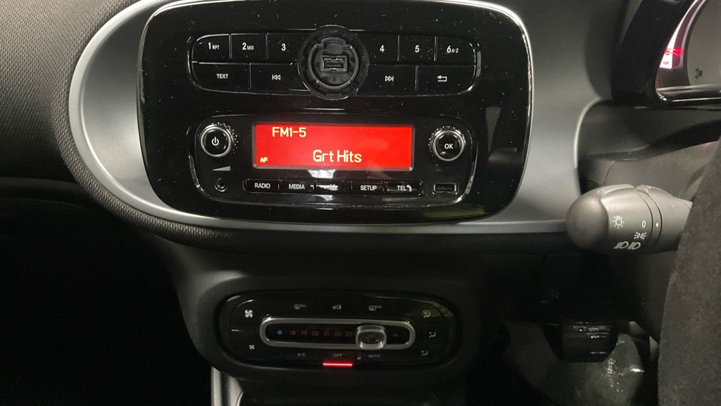 Used smart fortwo 2018 for sale - 77661843: Photo 11