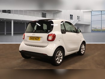 Used smart fortwo 2018 for sale - 77661843: Photo