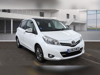 Used Toyota Yaris 2014 for sale - 77085284: Photo