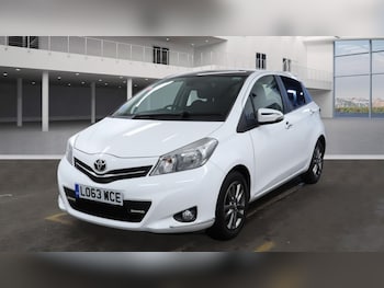 Used Toyota Yaris 2014 for sale - 77085284: Photo