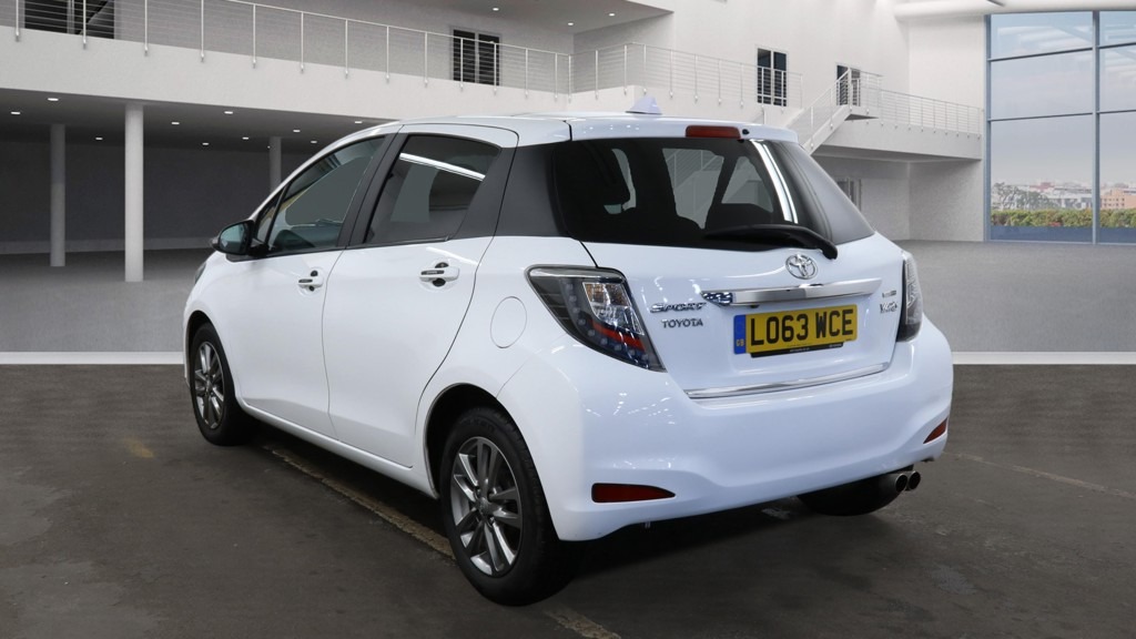 Used Toyota Yaris 2014 for sale - 77085284: Photo 4