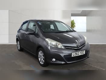 Used Toyota Yaris 2013 for sale - 79649660: Photo