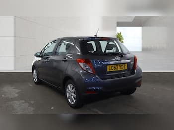 Used Toyota Yaris 2013 for sale - 79649660: Photo