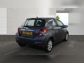 Used Toyota Yaris 2013 for sale - 79649660: Photo