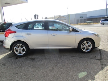 Used Ford Focus 2013 for sale - 76114415: Photo