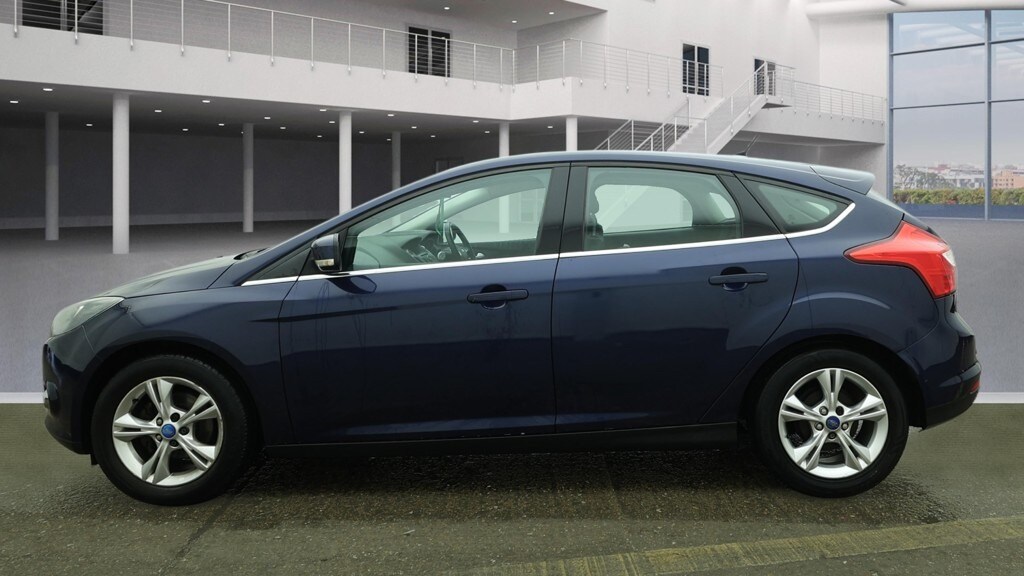 Used Ford Focus 2011 for sale - 77707119: Photo 6