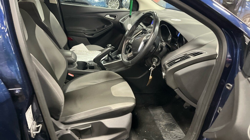 Used Ford Focus 2011 for sale - 77707119: Photo 9