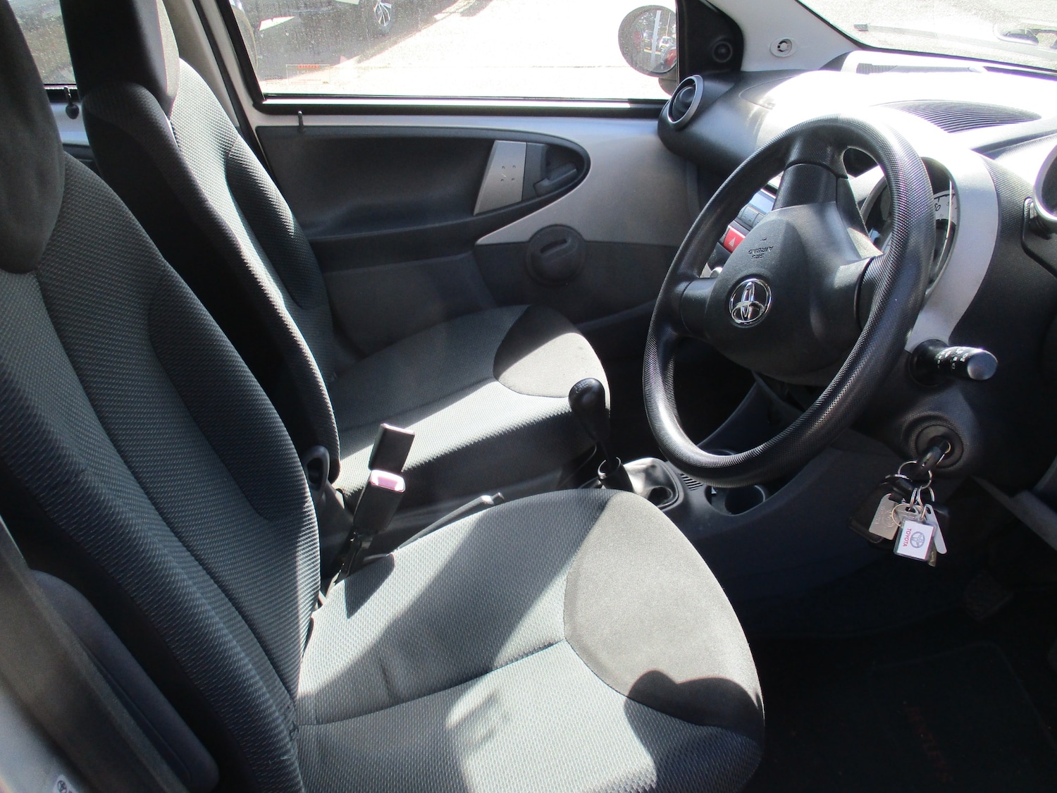 Used Toyota AYGO 2007 for sale - 78026866: Photo 4