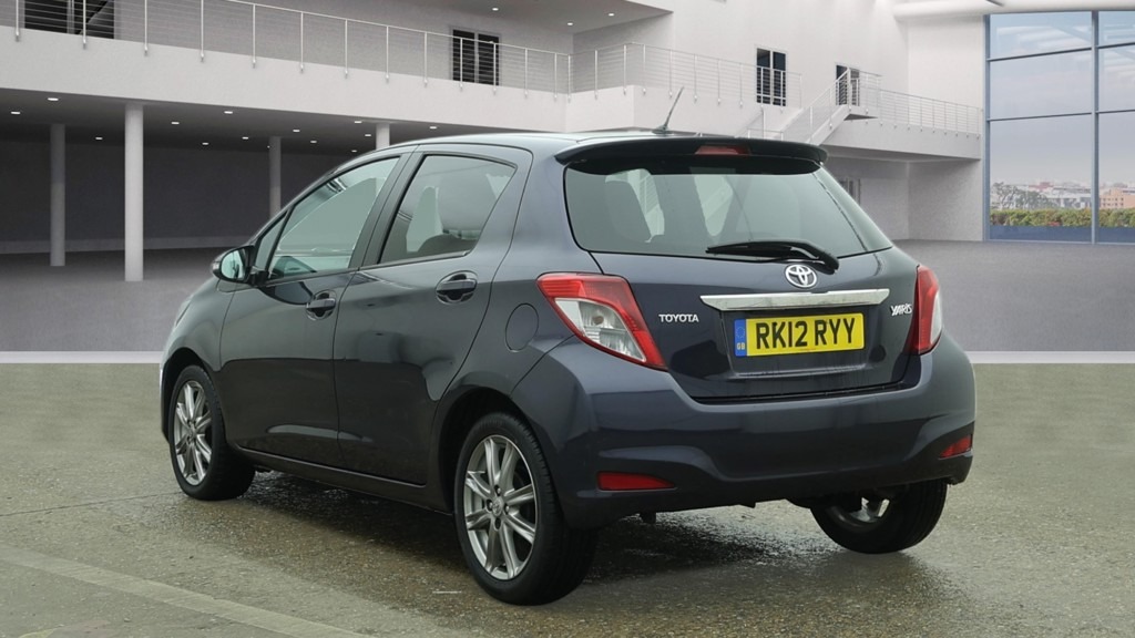Used Toyota Yaris 2012 for sale - 77663073: Photo 3