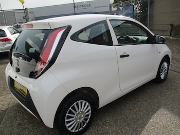 Used Toyota AYGO 2018 for sale - 75920450: Photo