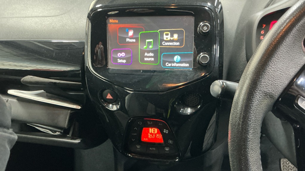 Used Toyota AYGO 2015 for sale - 78176584: Photo 11