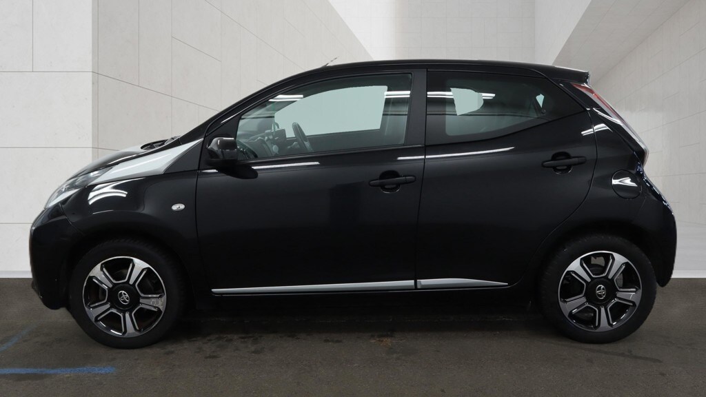 Used Toyota AYGO 2015 for sale - 78176584: Photo 6