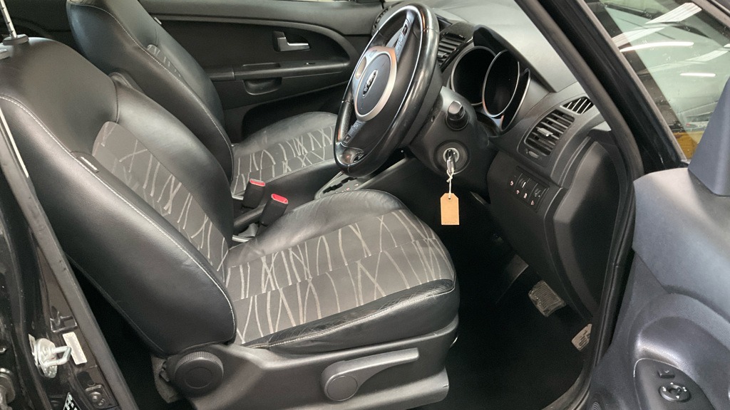 Used Kia Venga 2015 for sale - 76401514: Photo 9