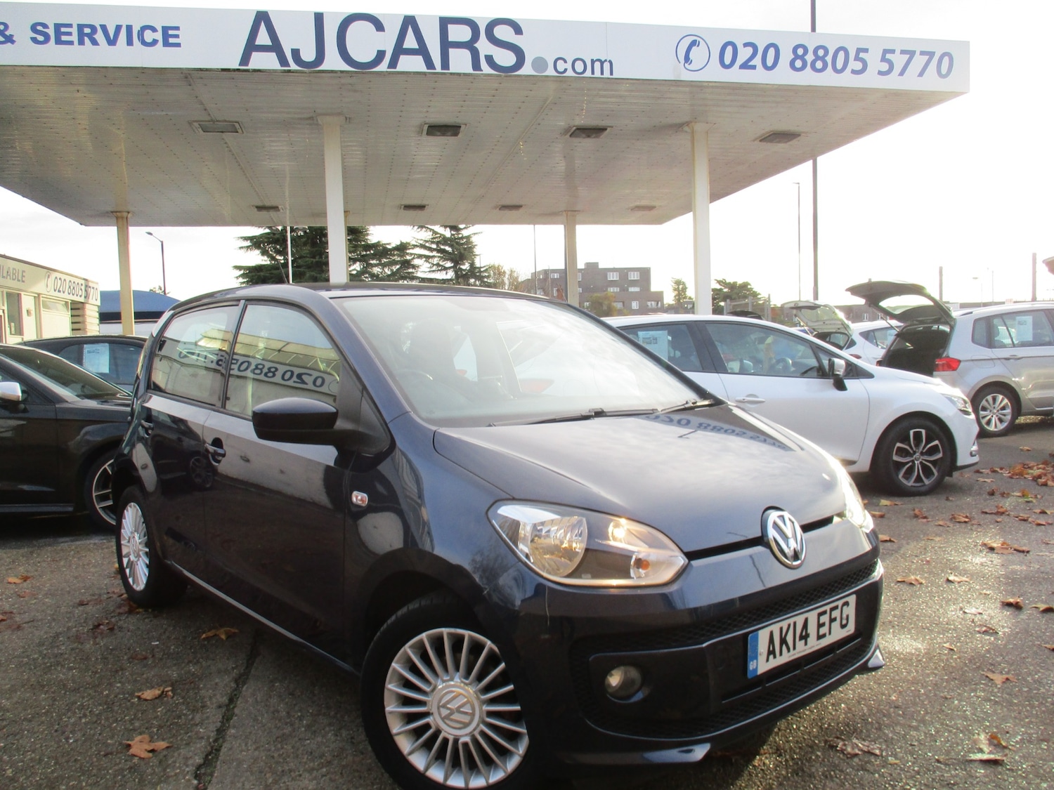 Used Volkswagen up! 2014 for sale - 76553643: Photo 1